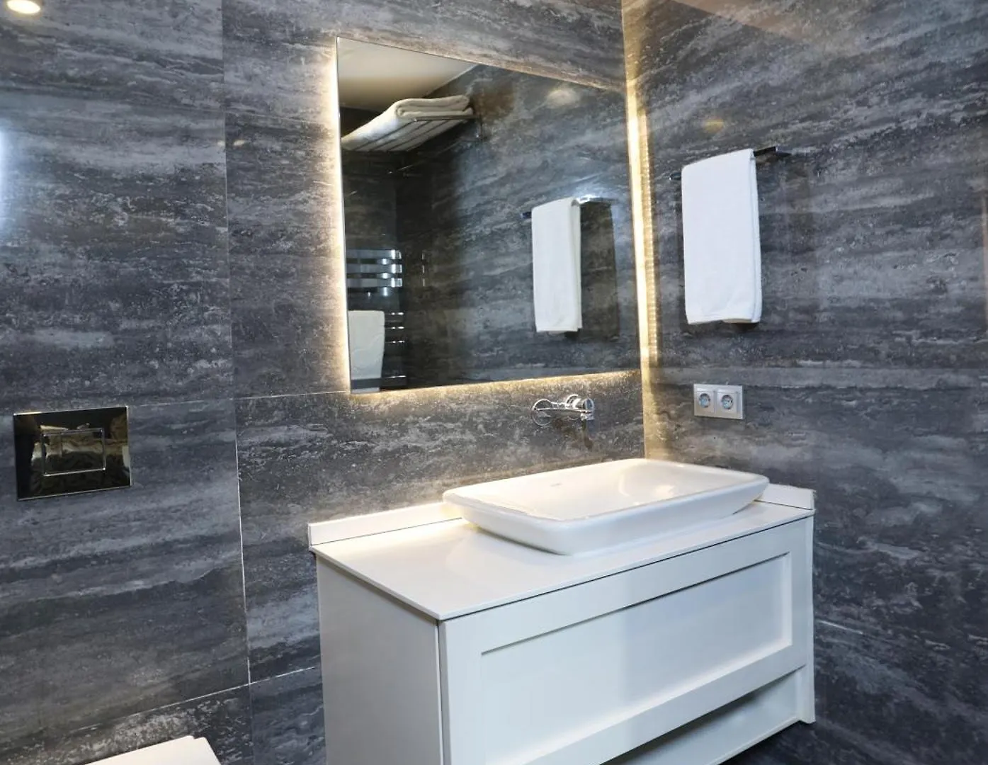*** Apart Otel Riva Hotel Alsancak İzmir Türkiye