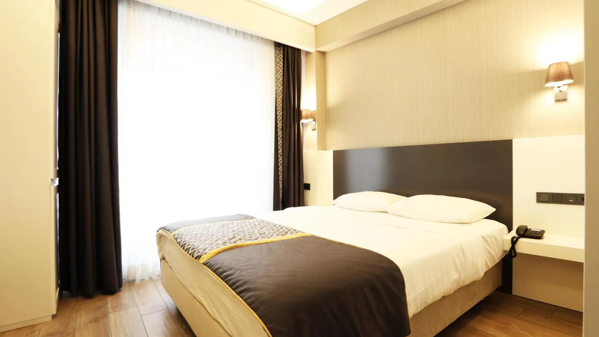 Riva Hotel Alsancak Izmir 3*,