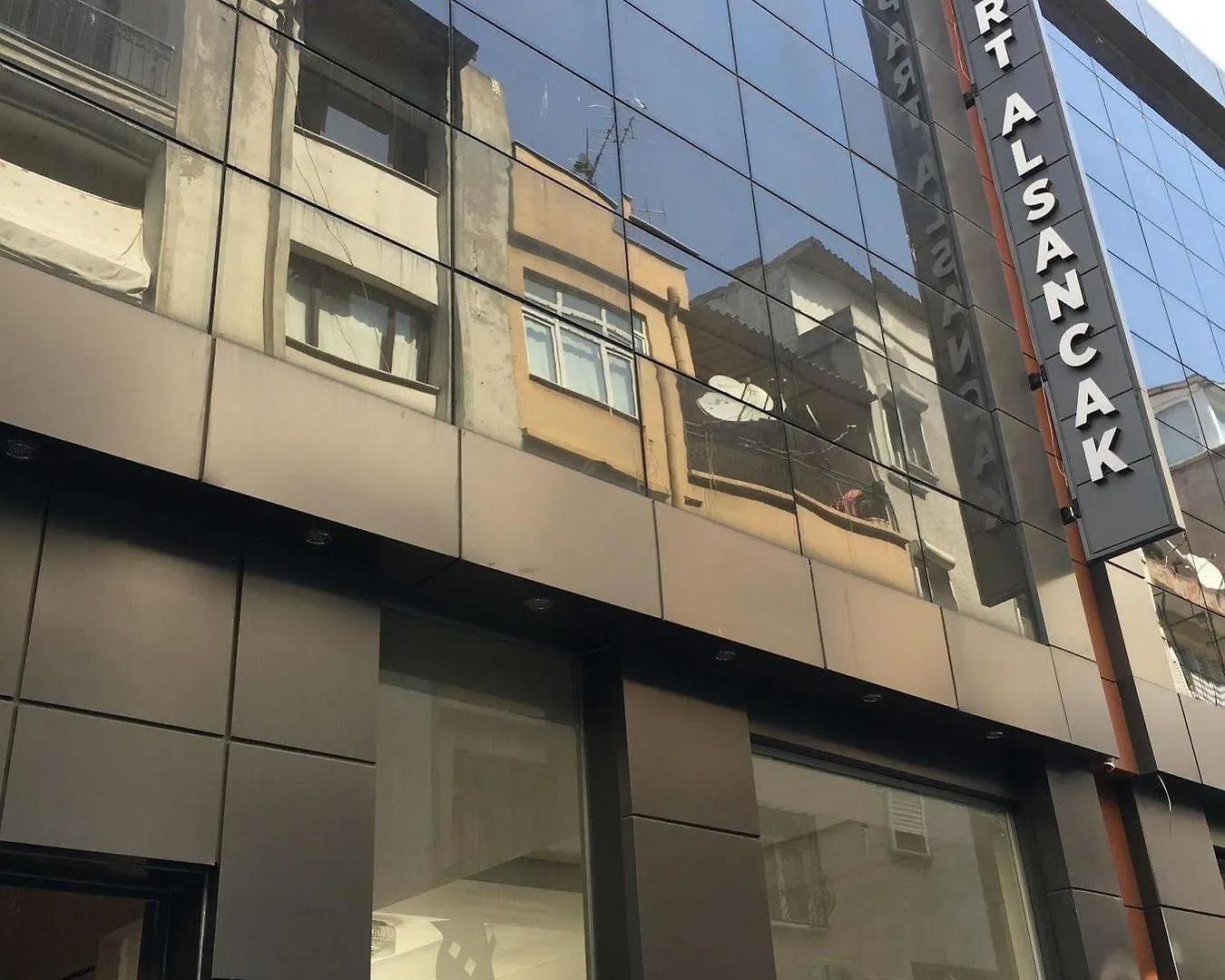 Riva Hotel Alsancak İzmir 3*,