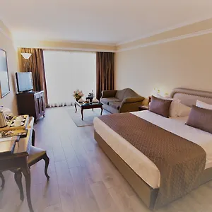 4* Otel Karaca